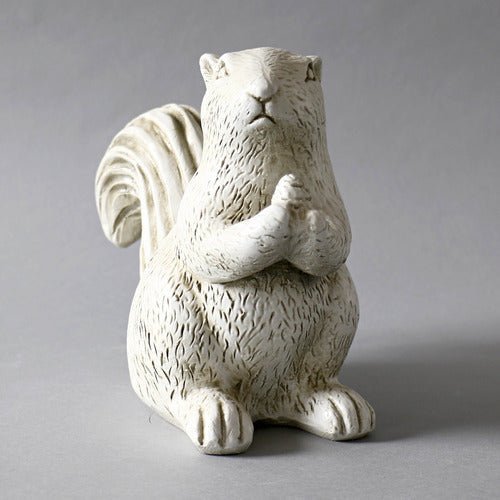 Nutty Squirrel Outdoor/Indoor Statue - Bella Statues