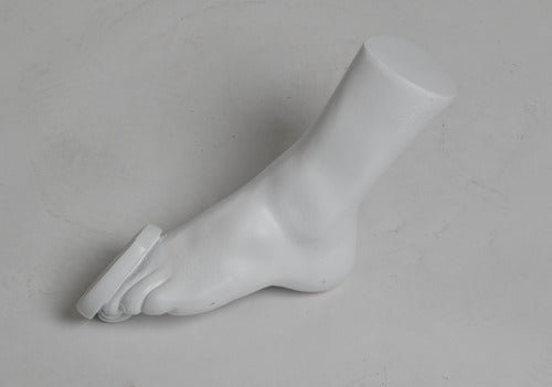 Pointed Foot Outdoor/Indoor Statue - Bella Statues