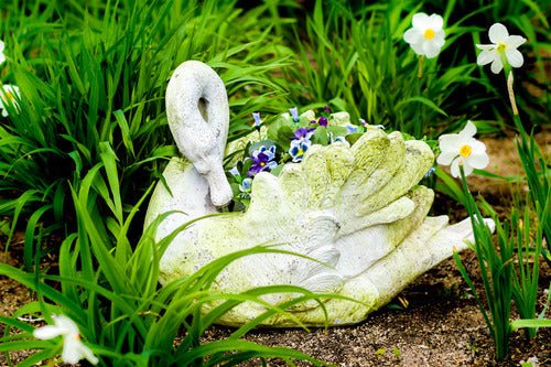 Swan Planter 16 Outdoor/Indoor Statue - Bella Statues