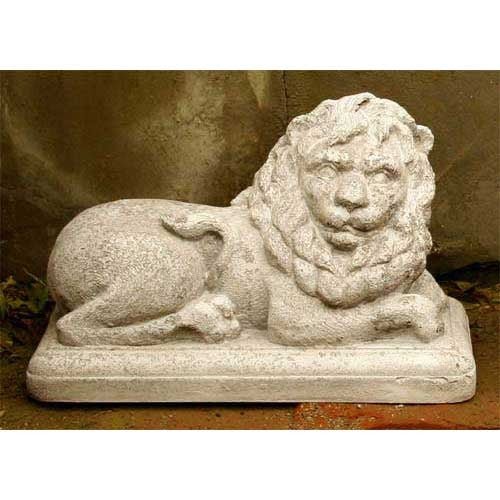 Hallie Lion Right 7.5 Outdoor/Indoor Statue - Bella Statues