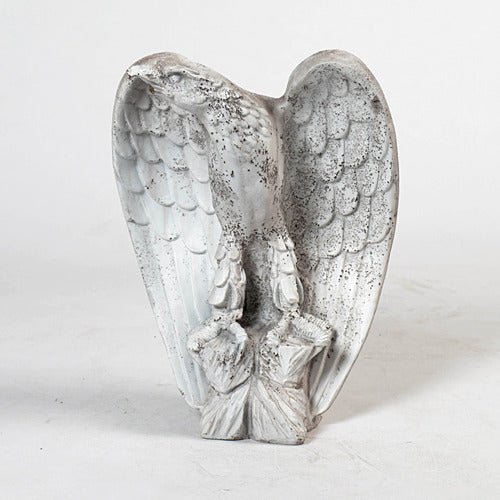 Eagle - Facing Right Outdoor/Indoor Statue - Bella Statues
