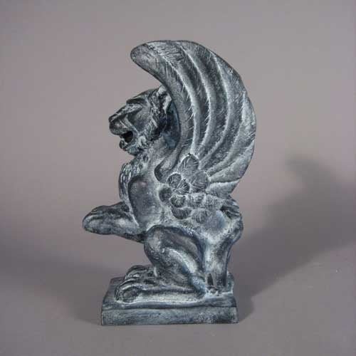 Defending Griffin 10 Outdoor/Indoor Statue - Bella Statues