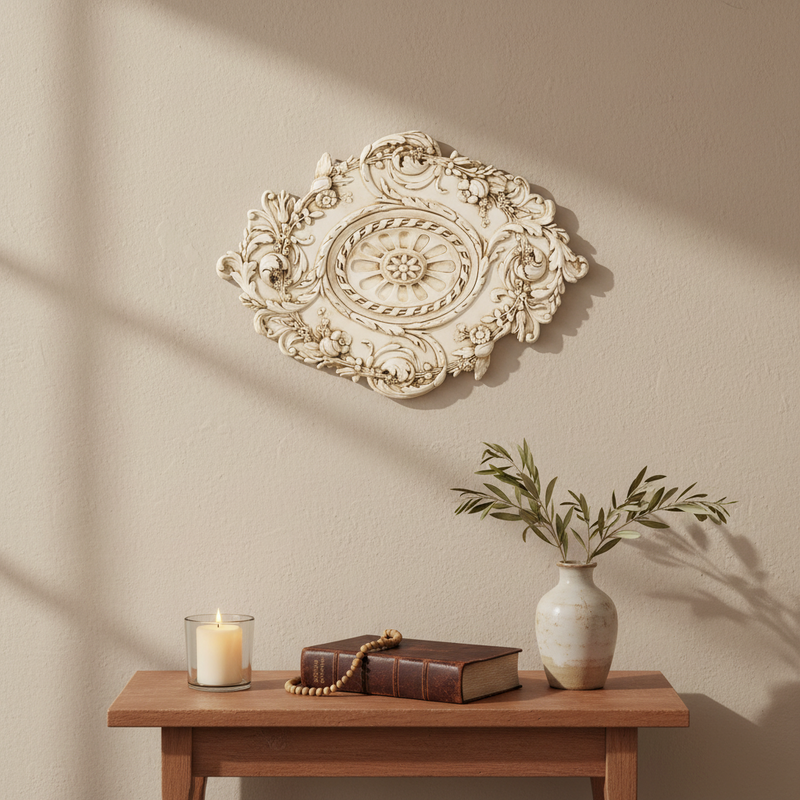 Regal Medallion Outdoor Plaque (32.0-Inch)