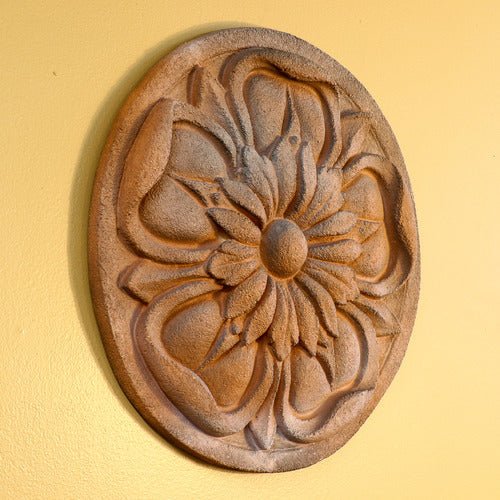 Amalfi Medallion Outdoor Plaque (17.5 - Inch) Side Angle