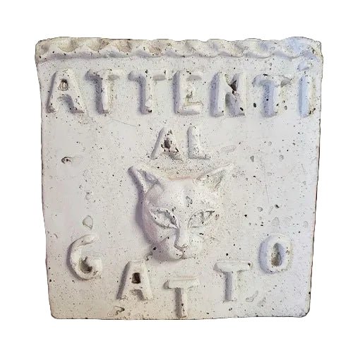 Beware Of Cat Outdoor Plaque (8.0 - Inch) Side View