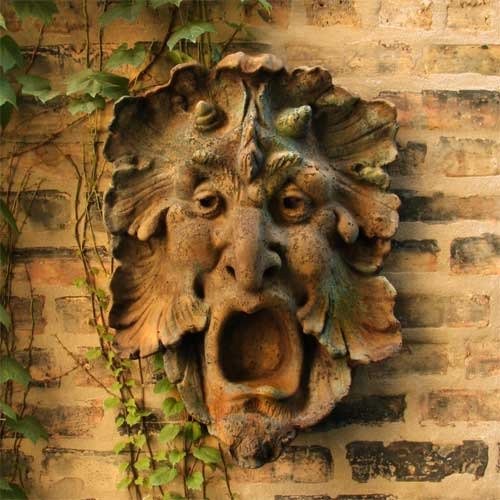 Bruno Greenman Statue (23 - Inch)