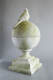 Cardinal Finial Garden Statue (20 - Inch)