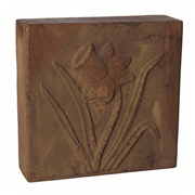 Daffodil Outdoor Statue (12 - Inch) Side View