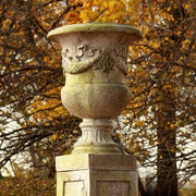 Giardino Urn Outdoor (24 - Inch) Side Angle