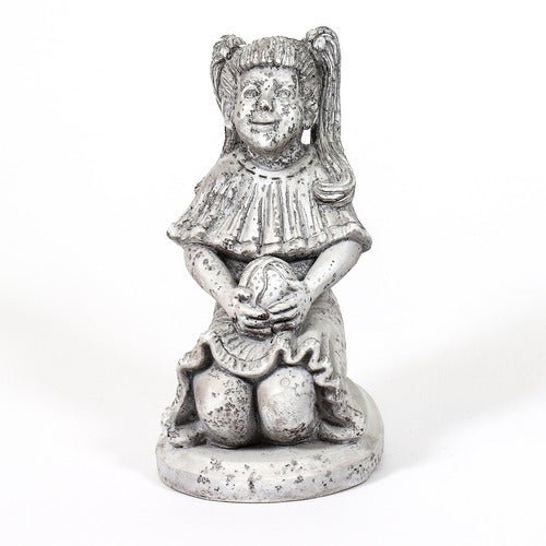 Ginas Birthdaystatue (9 - Inch) Side View