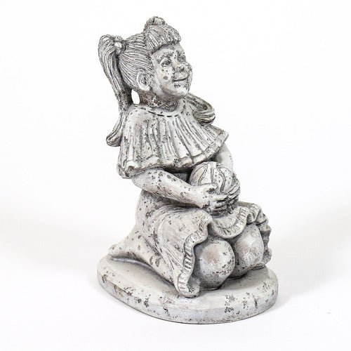 Ginas Birthdaystatue (9 - Inch) Side Angle