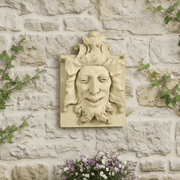 Heckling Green Man Statue (15-Inch)