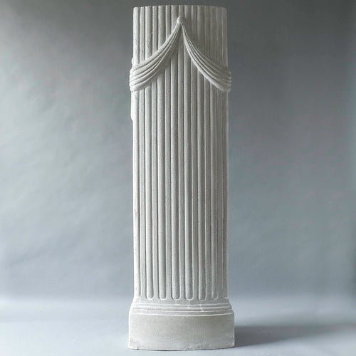 Hungford Pillar Outdoor Statue (37 - Inch)