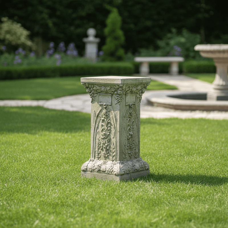Ivy Pedestalstatue (37 - Inch) Side Angle