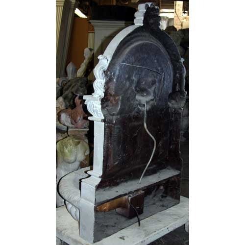 Lifesize Le Grande Lion Wall Fountain (58 - Inch) Other Angle