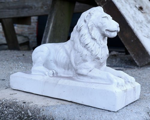 Sentinel Lion Small Garden Statue (8 - Inch) Different Angle