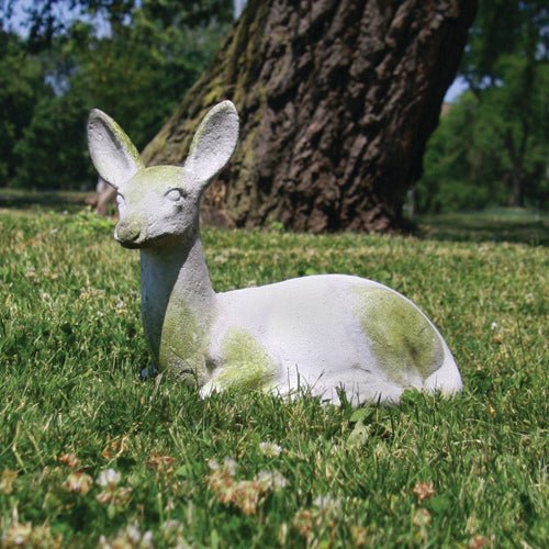 Sitting Deer Fawn Garden Statue (14 - Inch)
