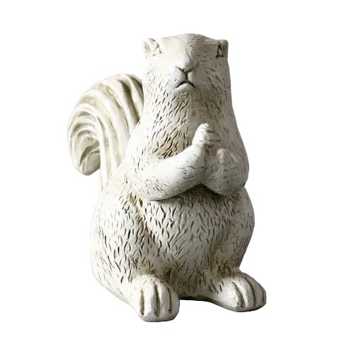Squirrel Garden Statue (7.5-Inch)