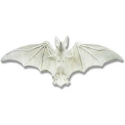 Vampire Bat Garden Statue (29-Inch)