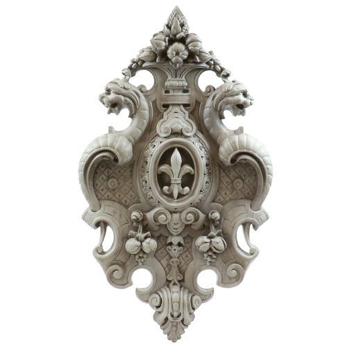 Victorian Crest Outdoor Plaque (29.0 - Inch) Other Angle